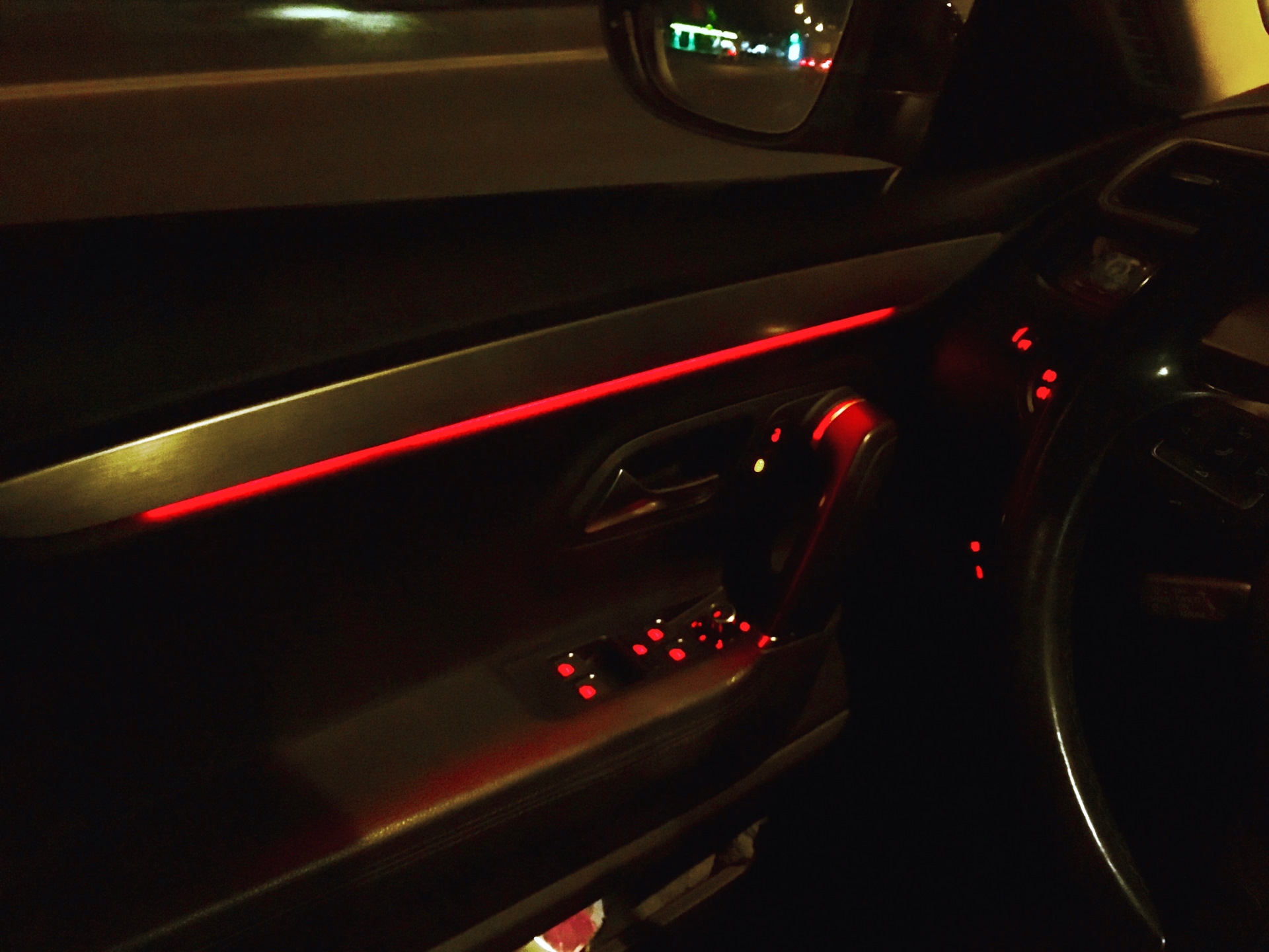 Подсветить 6. Подсветка салона Фольксваген Пассат б6. Подсветка Volkswagen Passat b6. Подсветка салона Volkswagen Jetta 6. Неоновая подсветка салона Пассат б6.