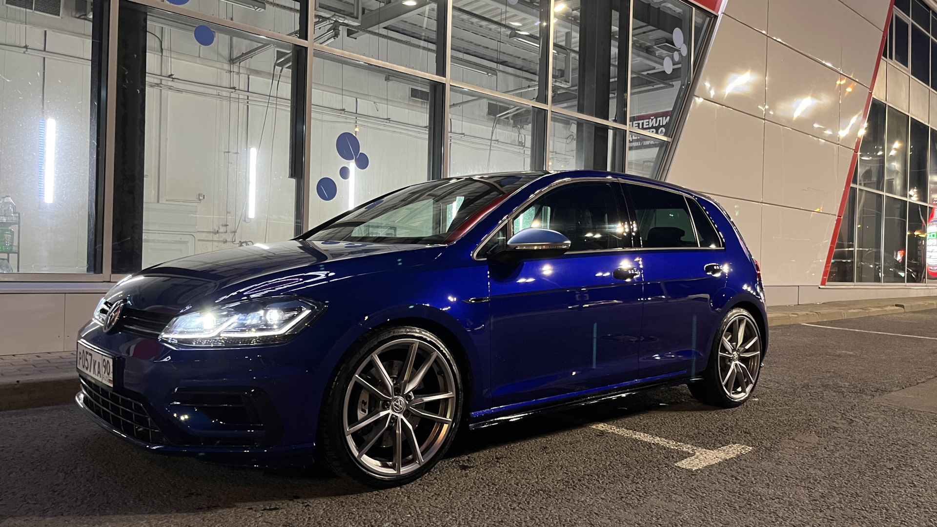 Volkswagen Golf R Mk7 2.0 бензиновый 2019 | 7.5 на DRIVE2