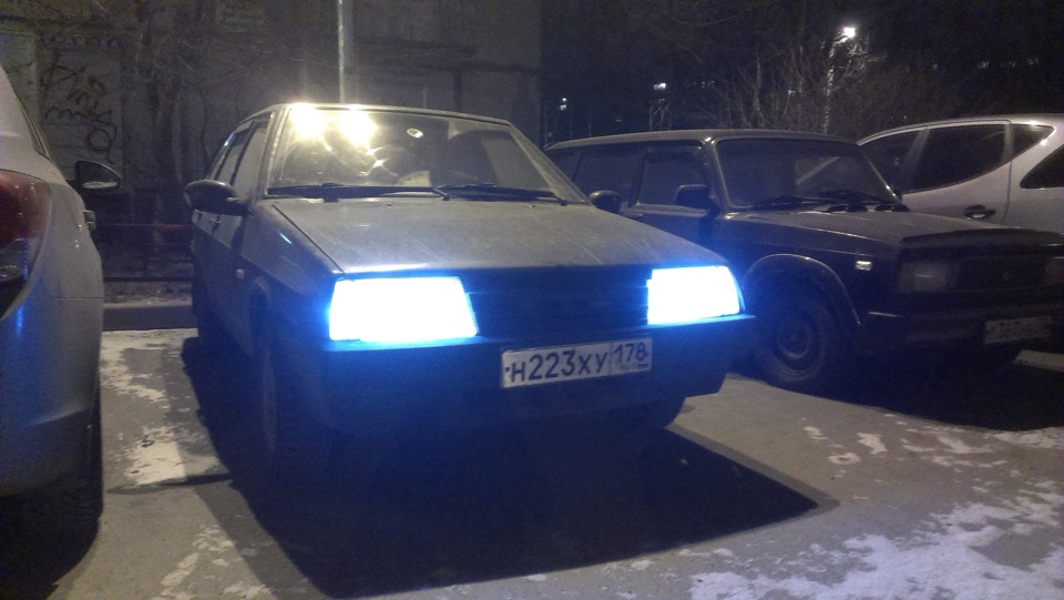 светодиоды в фары и поворотники — Lada 21093i, 1,5 л, 2002 года ...
