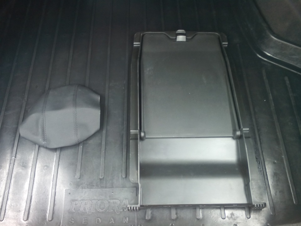 Опора подлокотника заднего сиденья и кожа для переднего подлокотника ...