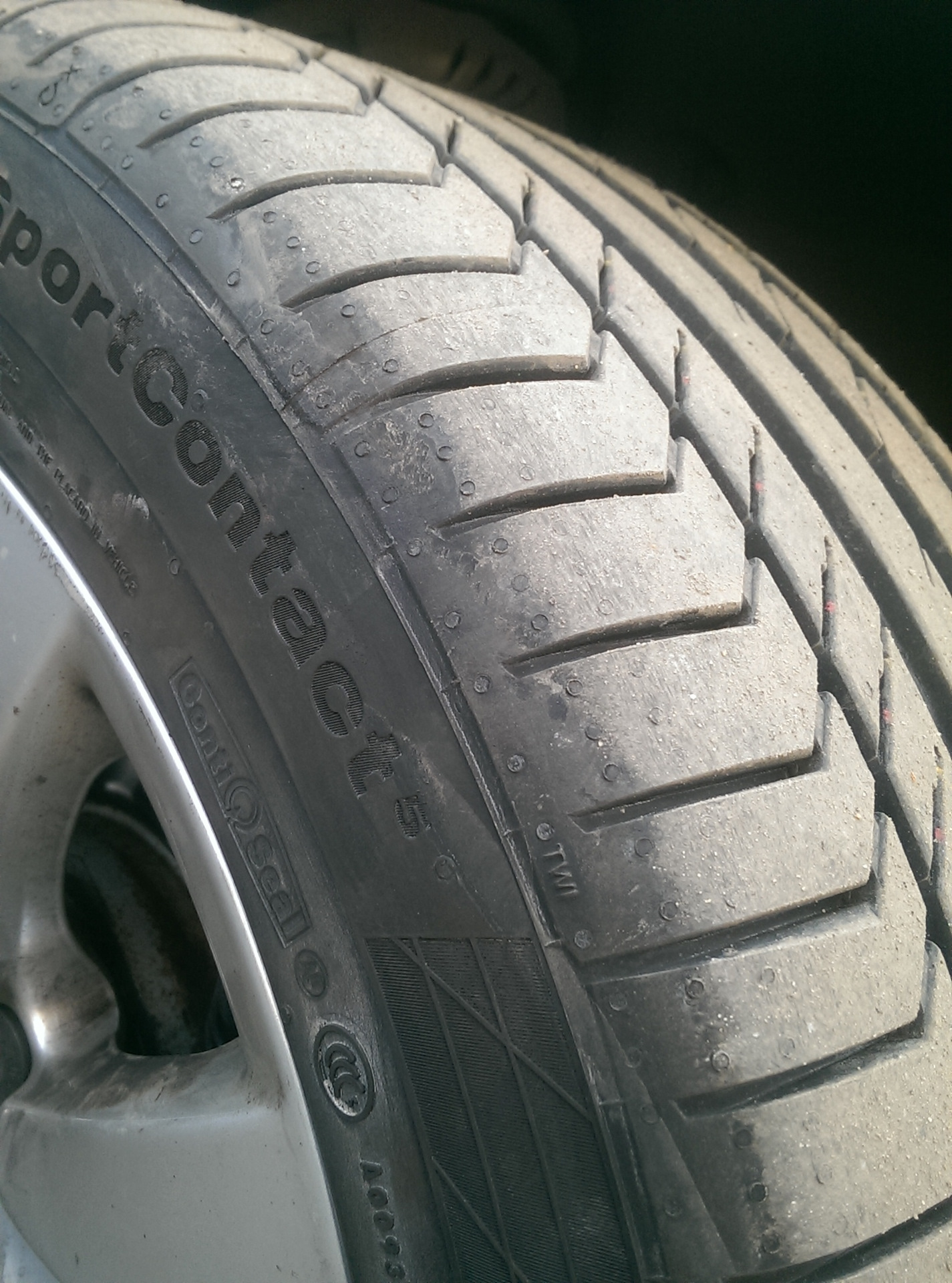 Continental contipremiumcontact 2. Шины continental contiseal. Continental premium contact 6 ssr. Continental allseasoncontact. Continental contipremiumcontact 5 215/55 r17 94v.
