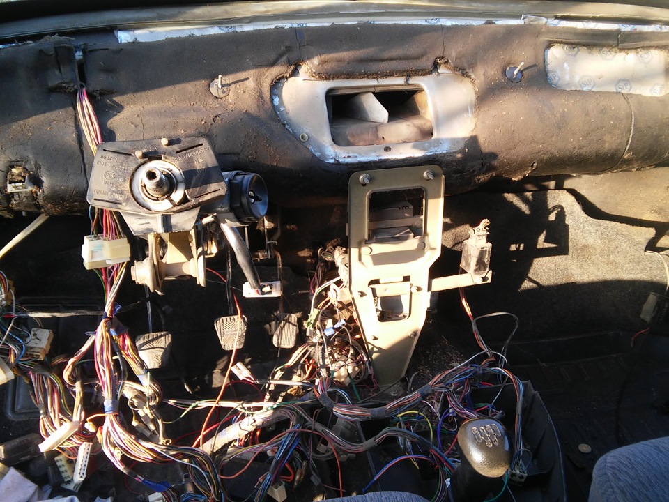 Проклейка торпеды — Lada 21103, 1,5 л, 2004 года | своими руками | DRIVE2