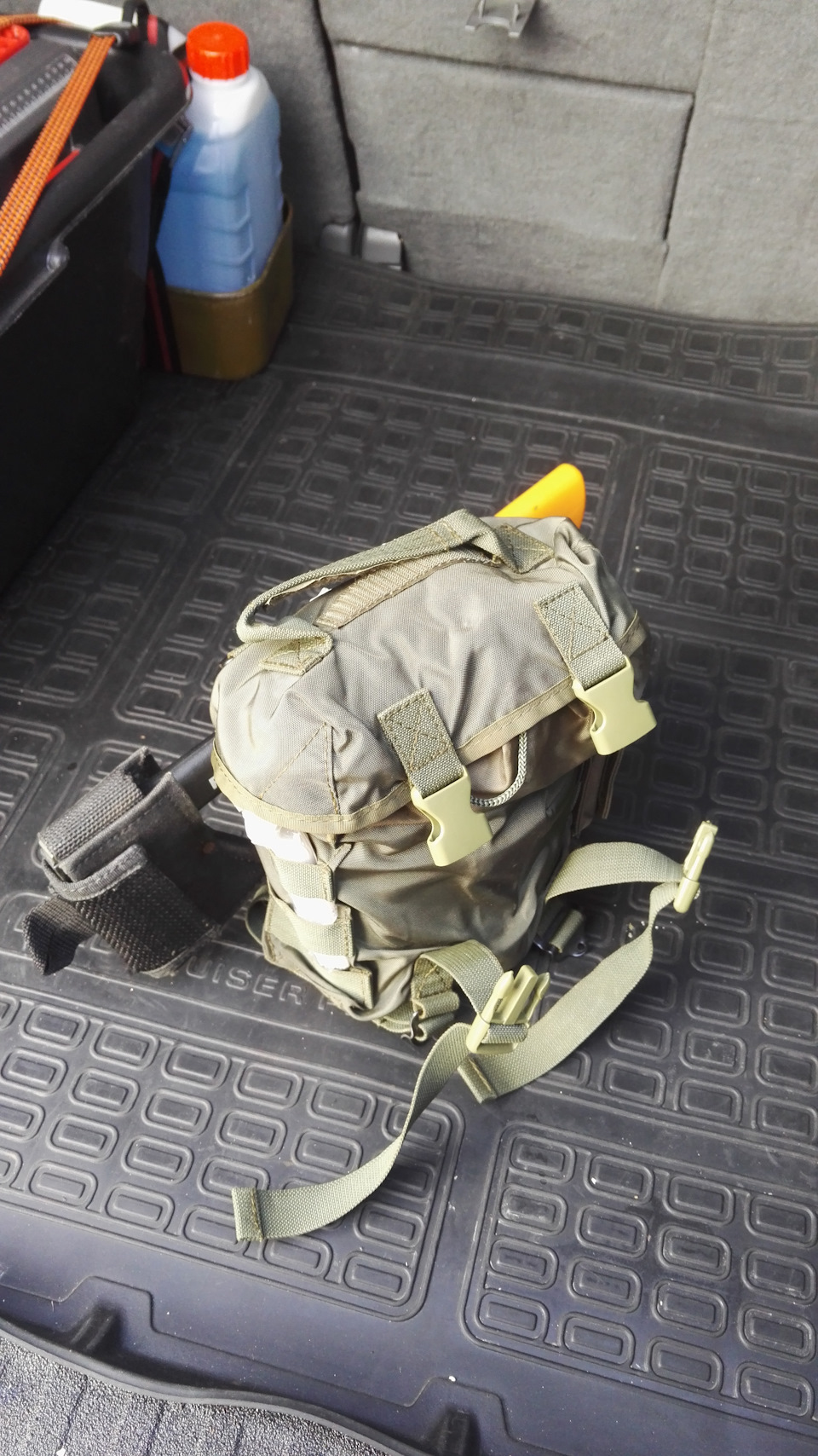 9324bc1s 960 для чего нужны полозья в багажнике прадо 150