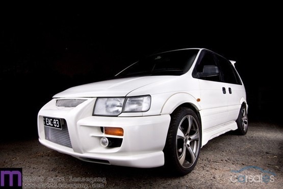 Mitsubishi runner. Mitsubishi Space Runner Tuning. RVR Mitsubishi Space Runner. Митсубиси Спейс раннер тюнинг. Обвес на Митсубиси Спейс Стар.