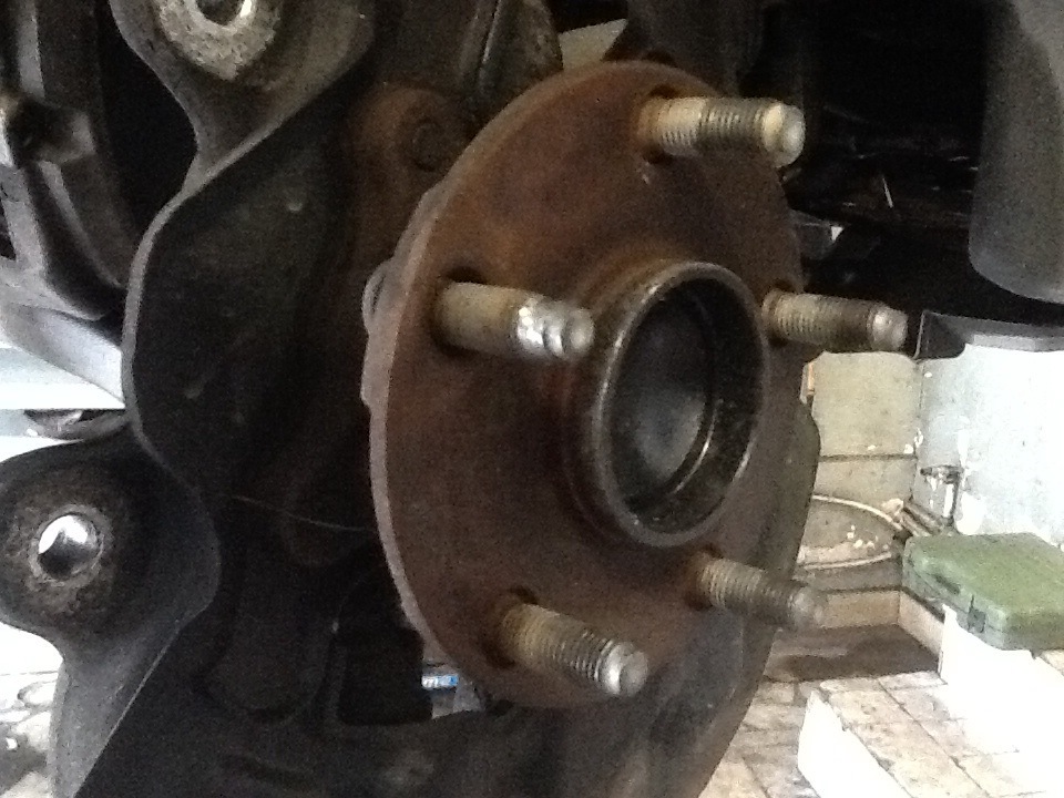 Сорвало шпильку — Lexus IS II, 3,5 л, 2006 года | поломка | DRIVE2