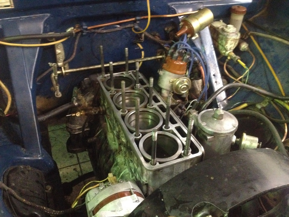 потек антифриз из под прокладки — Volvo S60 (1G), 2,4 л, 2003 года ...