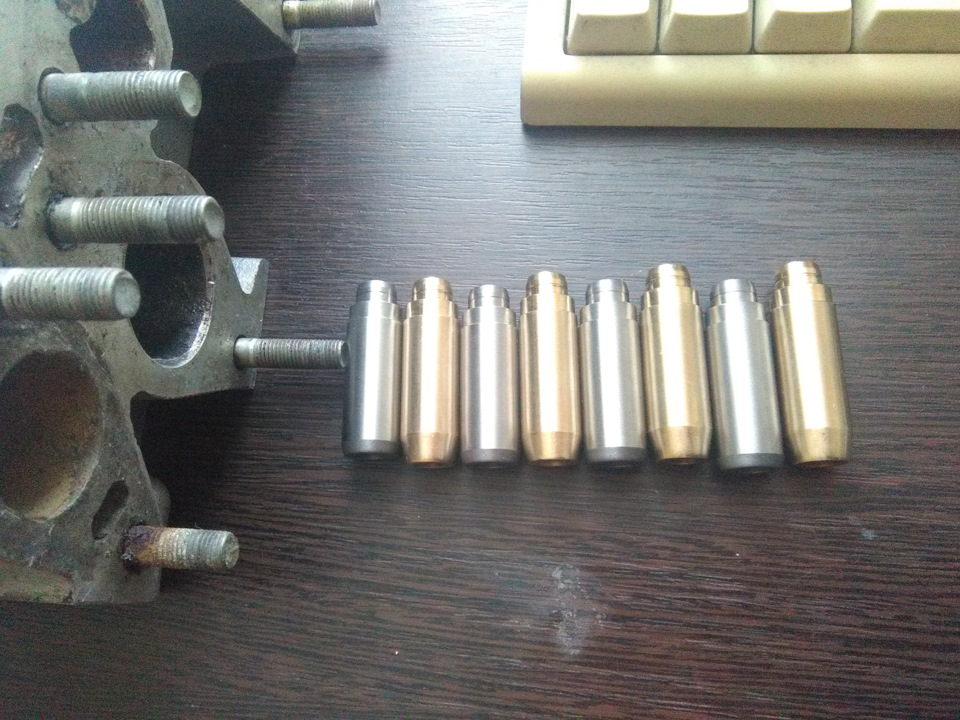 Пришли направляющие клапанов — Москвич 2141, 1,7 л, 1996 года ...