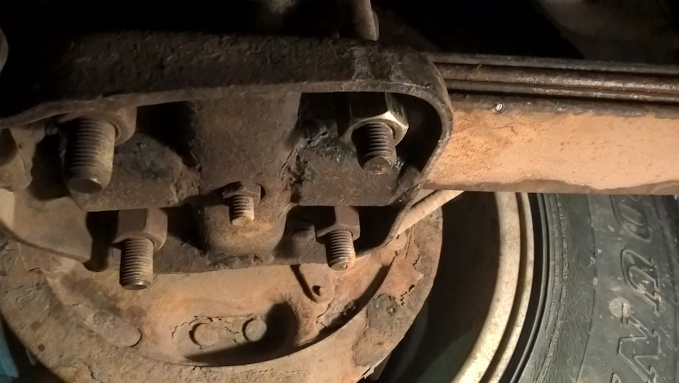 Гайка стремянок рессор — Derways Shuttle, 2,3 л, 2006 года | своими ...