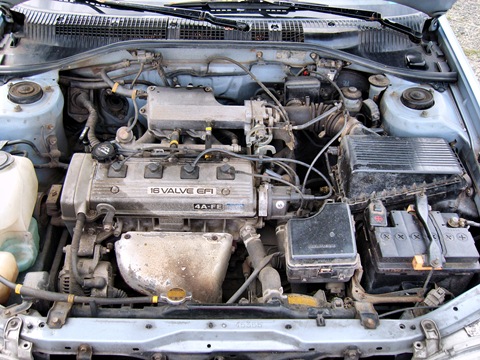 Photo of a Dirty Engine - Toyota Carina E 16L 1992