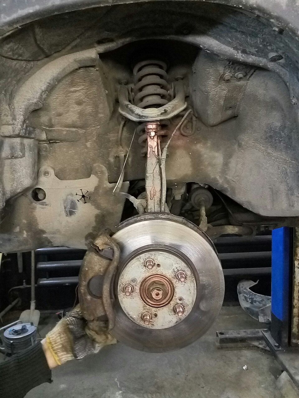 Замена ступичного подшипника — Honda CR-V (RD1/RD2), 2 л, 1998 года ...