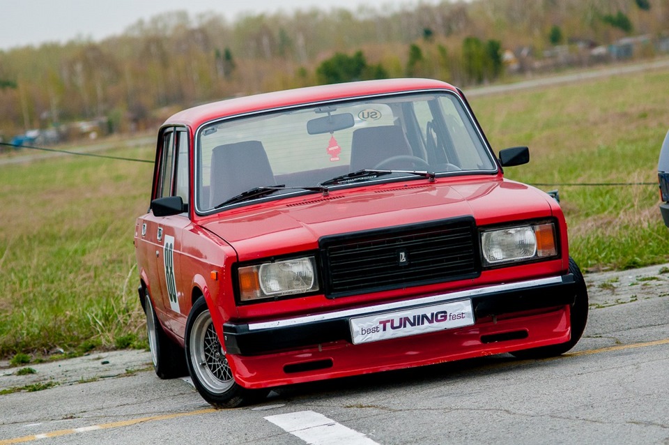 Custom Lada 2107