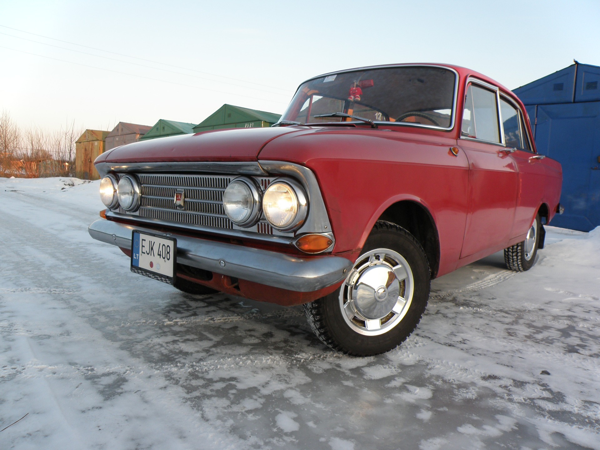 колеса от 407 москвича на 412. колеса москвич 408. диски москвич 408. москвич 2140 спицевые диски. москвич 408 на спицах.