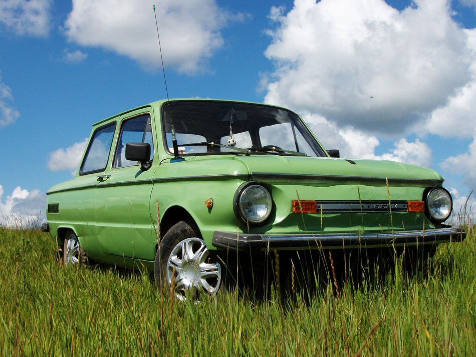 Запорожец автомобиль. ЗАЗ-968 автомобиль. ЗАЗ 968 зеленый. Автомобиль Запорожец ЗАЗ.. ЗАЗ 968м салатовый.