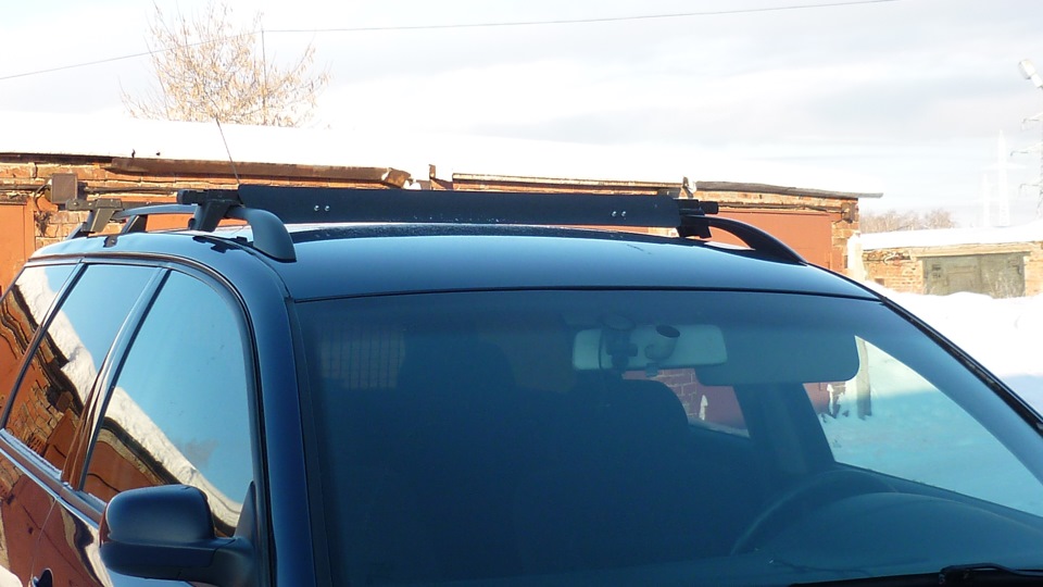 Самодельный обтекатель(спойлер) багажника на крыше. — Volkswagen Passat ...