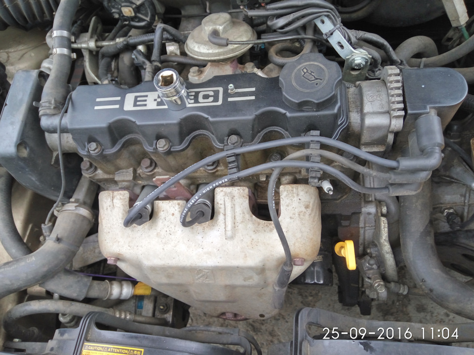 Вырезка катализатора и замена свечей — Daewoo Lanos, 1,5 л, 2008 года ...