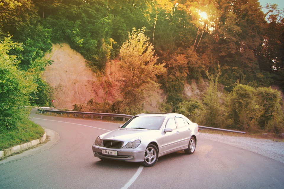 Фоточки Ц-ешки) Моя 2-ая машина) — Mercedes-Benz E-class (W124), 2 л ...