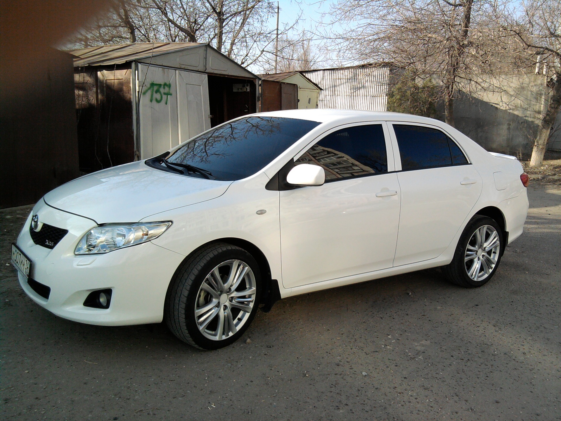 Toyota corolla белая. Toyota Corolla 2008 белая. Toyota Corolla 2008. Тойота Королла 2008 белая. Тойота Королла белая 2008 тонированная.