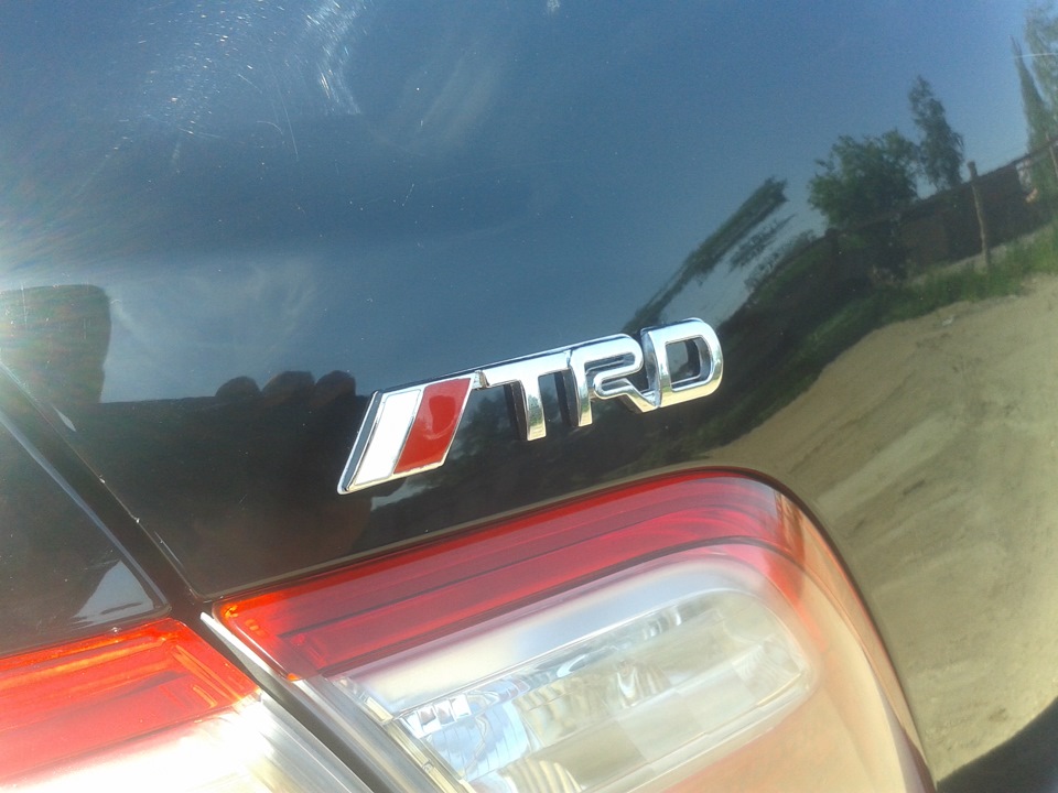 Шильдик TRD — Toyota Camry (XV40), 2,4 л, 2006 года | другое | DRIVE2