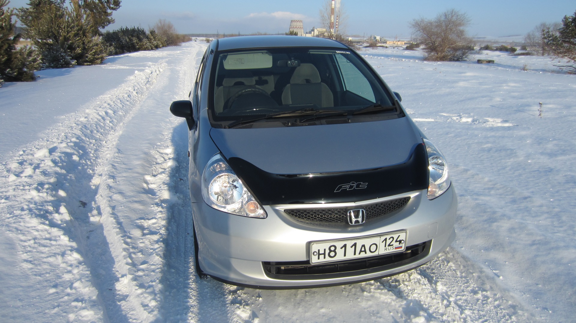 Свежая монобровь. — Honda Fit (1G), 1,5 л, 2005 года | стайлинг | DRIVE2