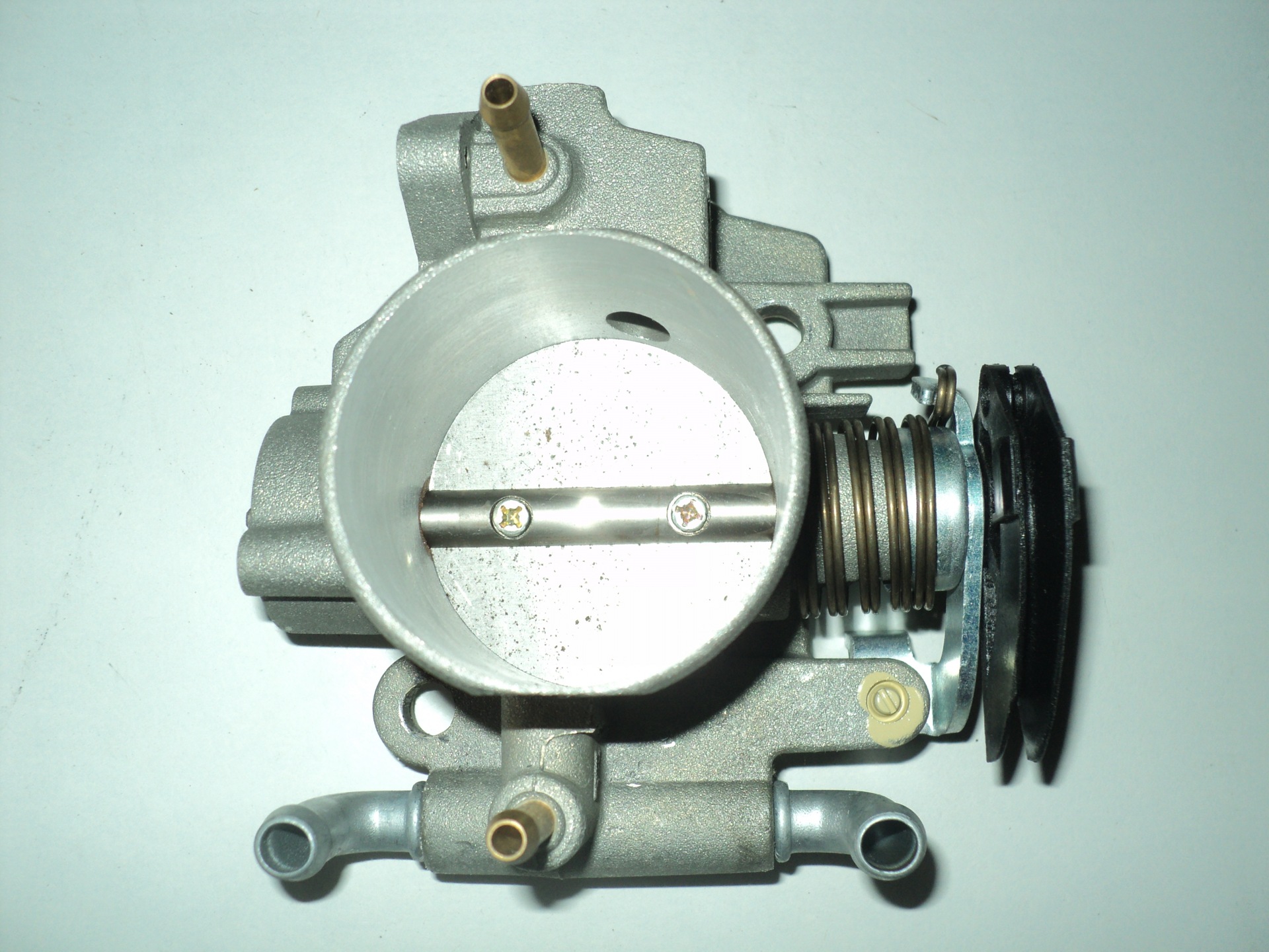 ПРОДАМ ДРОССЕЛЬНУЮ ЗАСЛОНКУ 56 ДИАМЕТРА — Lada Приора хэтчбек, 1,5 л ...