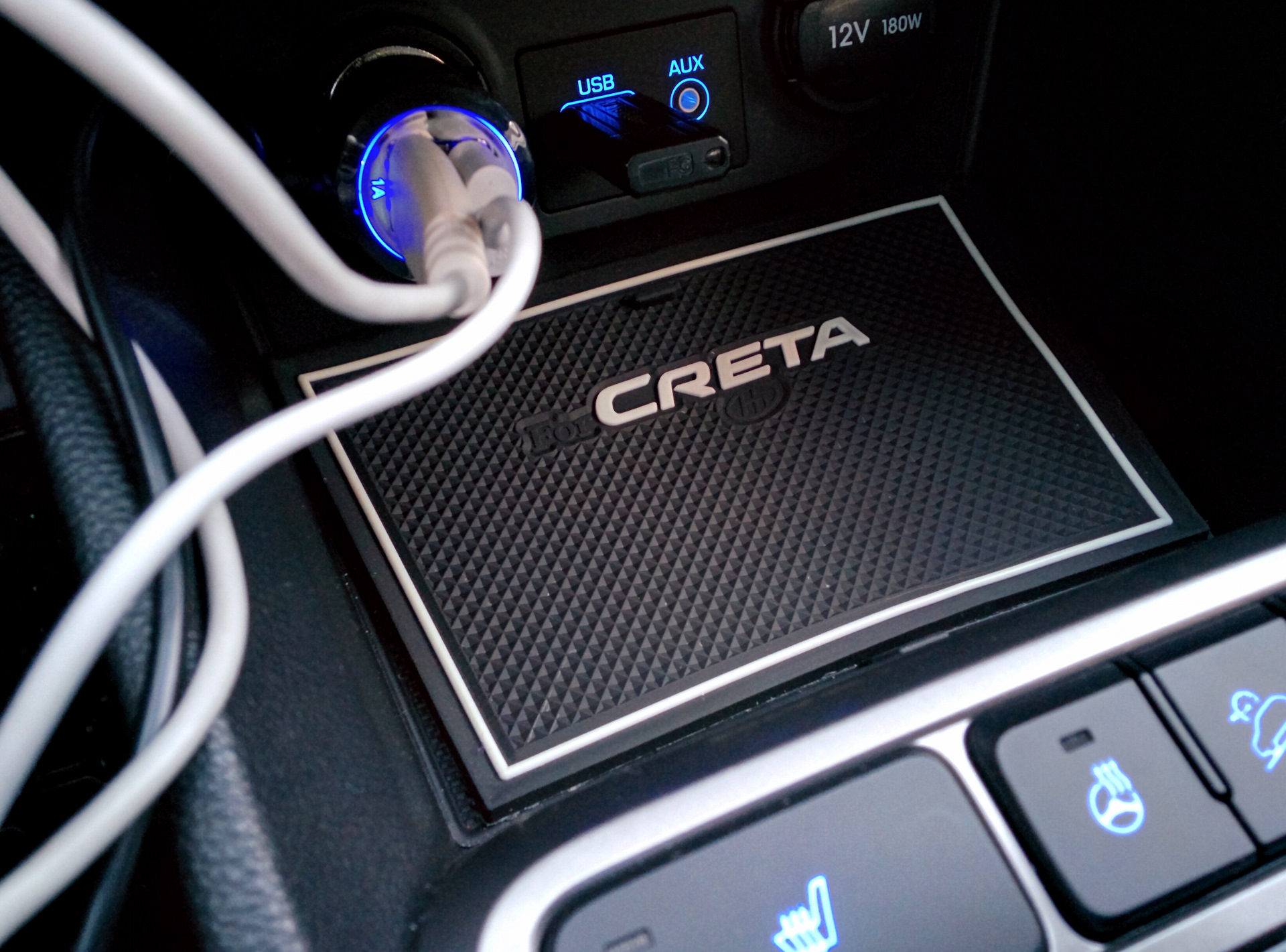 Hyundai elantra 2017 двигатель. 00 00 2021. подсветка creta. 00 00 2021. антенна на задней панели хендай ай 40.