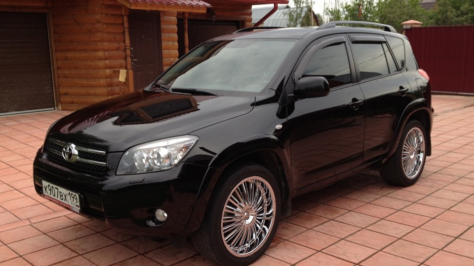 Toyota rav4 колеса. Тойота рав 4 2008 черный. Диски Тойота рав 4 3 поколение. Тойота рав 4 20.