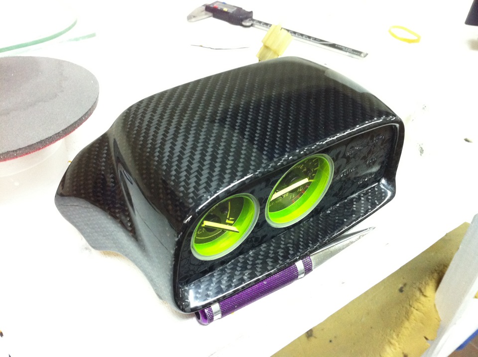 Обтяжка приборной панели мотоцикла углеволокном. — BMW Z3, 2 л, 2000 ...