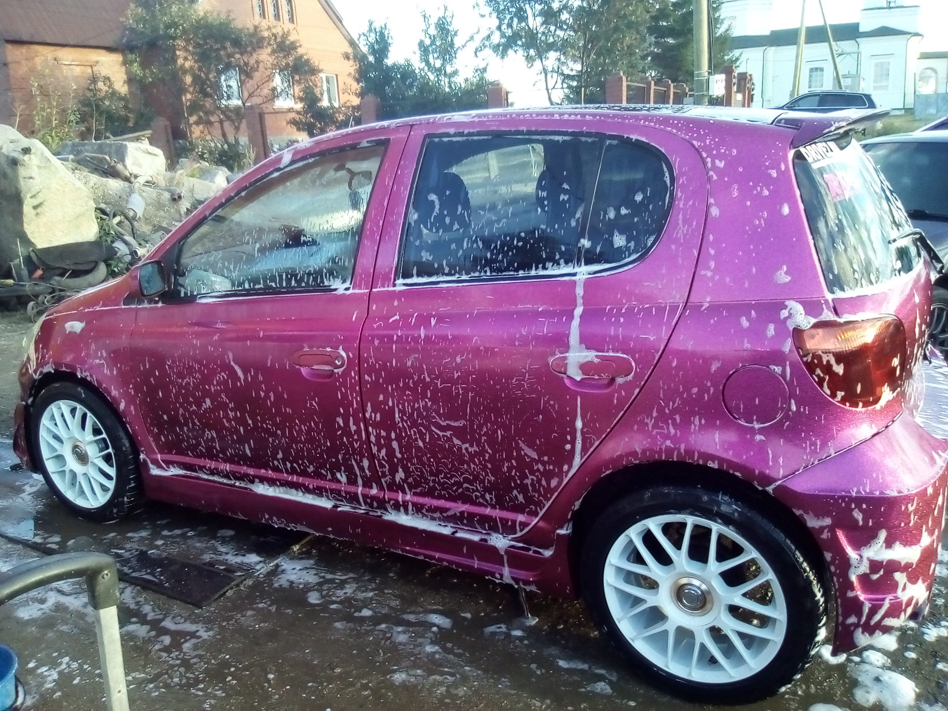 Toyota Vitz Pink