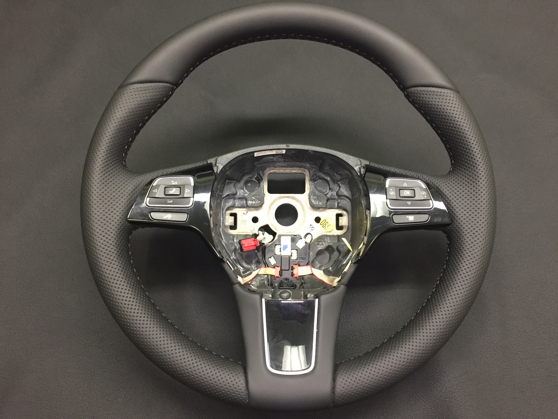 руль touareg nf. руль vw touareg nf. руль touareg nf. руль фольксваген туарег nf 2008. руль vw r-line 2021.