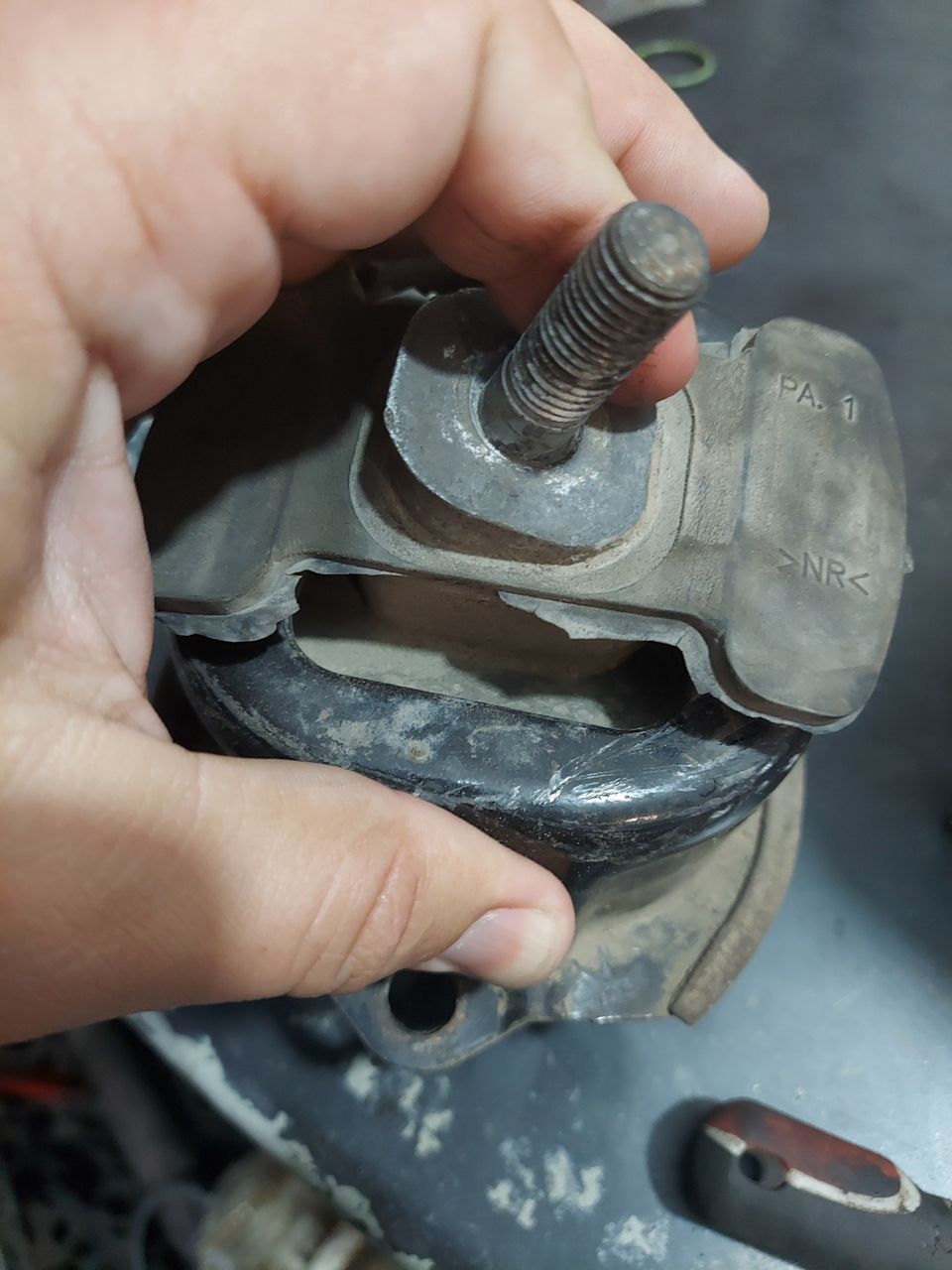 Вибрация в салоне, глухой, давящий на уши звук — BMW X5 (E70), 3 л ...