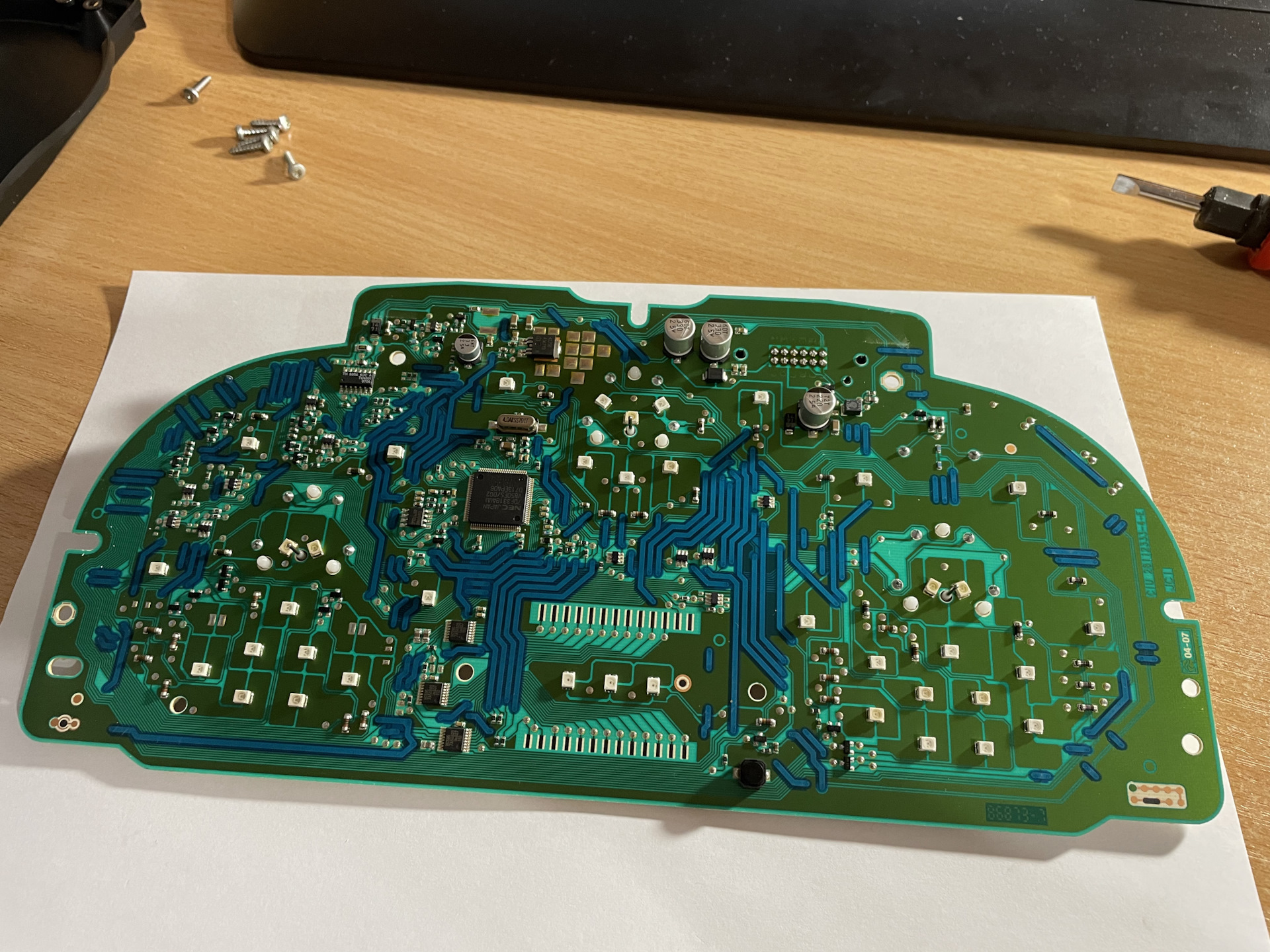 Завис спидометр — Opel Corsa D, 1,2 л, 2007 года | своими руками | DRIVE2