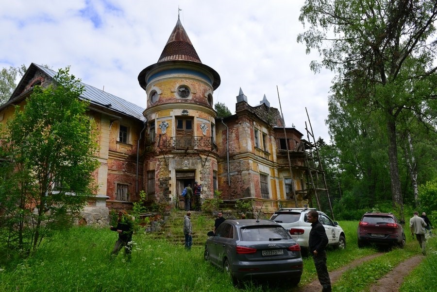 Проклятый замок тверская область где находится
