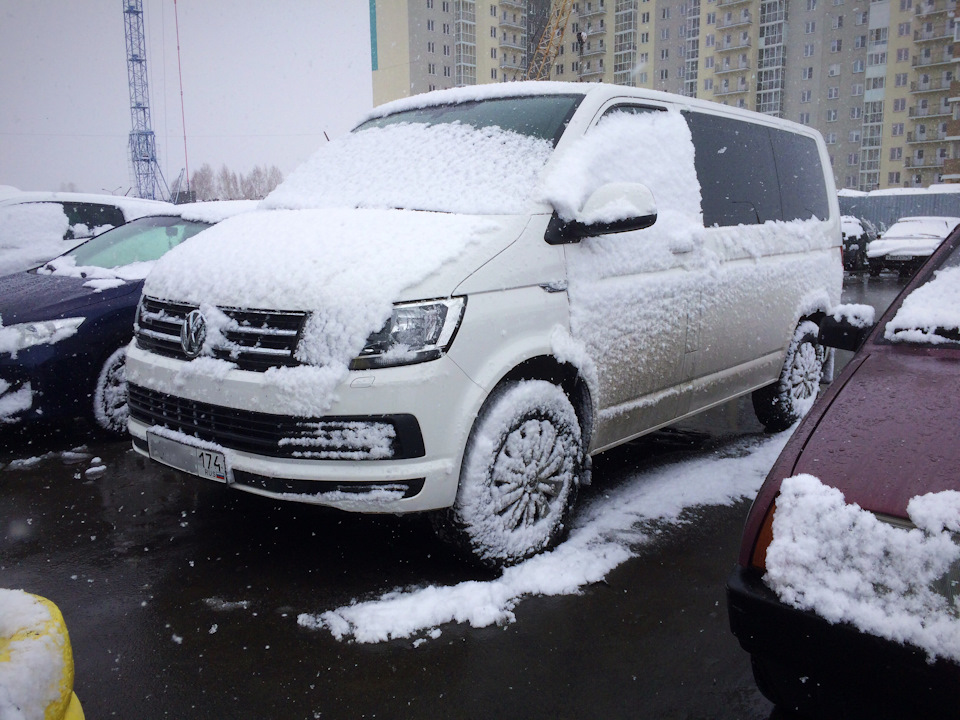 Снег выпал. С ним была плутовка (весна) такова — Volkswagen Caravelle ...
