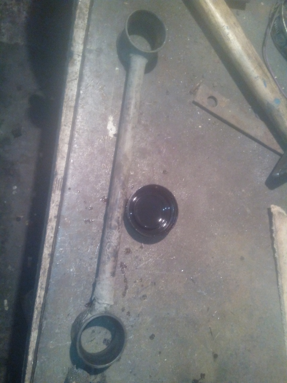 Ремонт стояночного тормоза и замена резинок на задних втулках — Lada ...