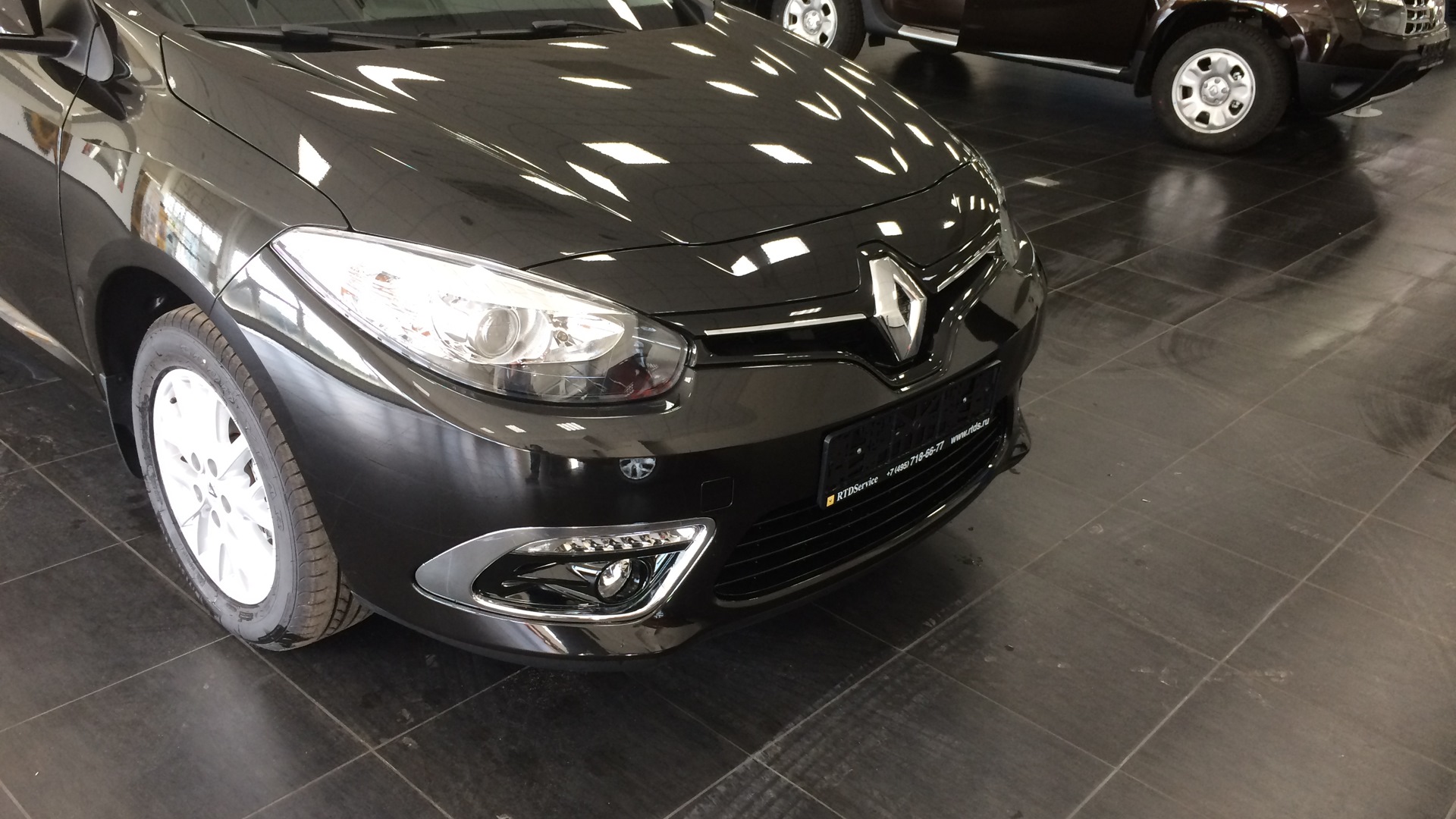 Renault Fluence 2.0 бензиновый 2014 | Адмирал Блэк на DRIVE2