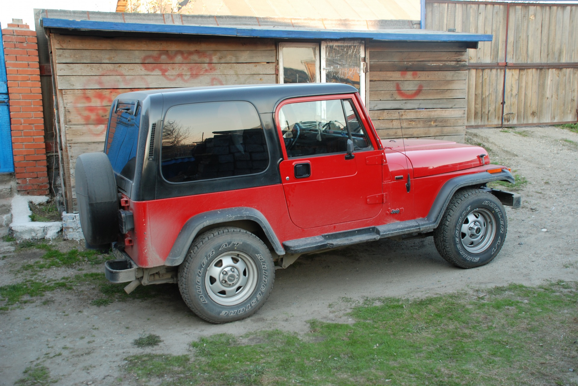 Такую машину видят все. — Jeep Wrangler (YJ), 2,5 л, 1992 года | нарушение  ПДД | DRIVE2