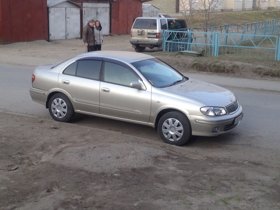 Bluebird sylphy 2002. Ниссан Блюберд 2002. Ниссан Блюберд Силфи 2002 год. Ниссан Блюберд 2002г. Ниссан Блюберд 2002 года.