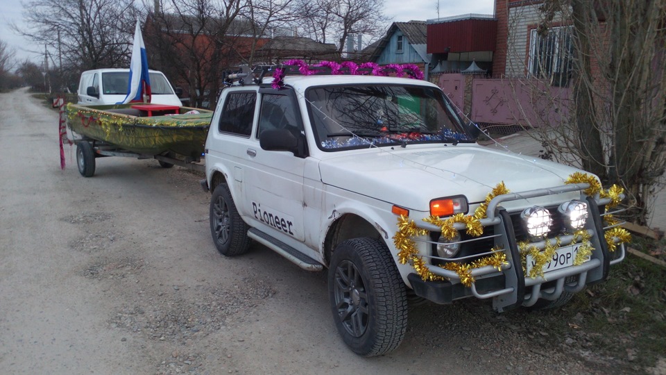 Биксенон и ксенон — Lada 4x4 3D, 1,7 л, 2003 года | стайлинг | DRIVE2