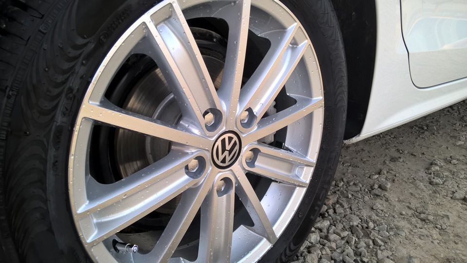 Replica VW33 и Nokian Hakka Green2 — Volkswagen Jetta VI, 1,6 л, 2015 ...