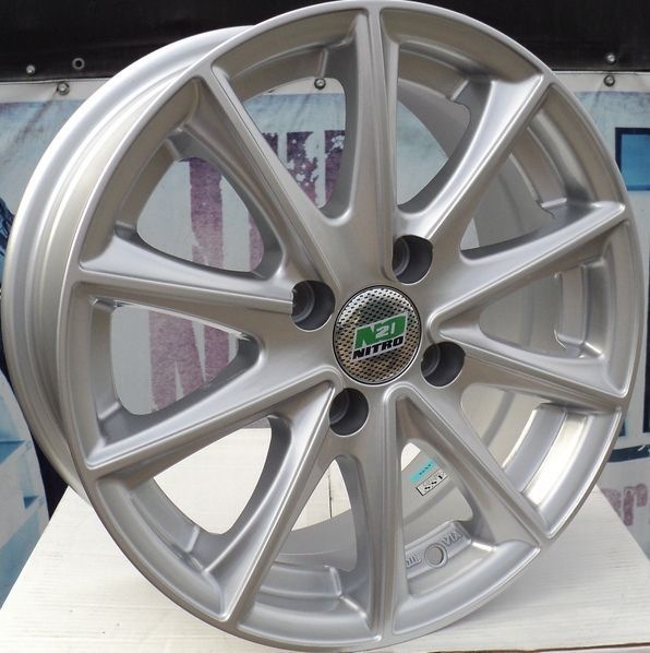 Прикупил на лето диски Nitro Y3135 silver — Lada Приора седан, 1,6 л ...