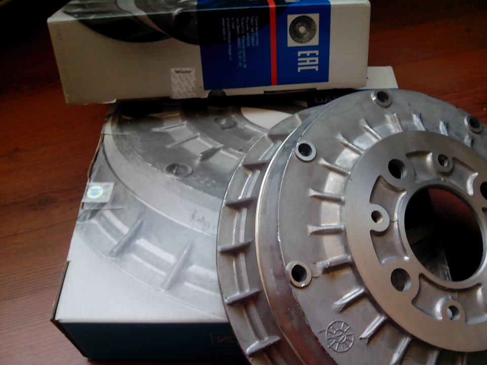 замена тормозных барабанов — Lada Приора седан, 1,6 л, 2010 года ...