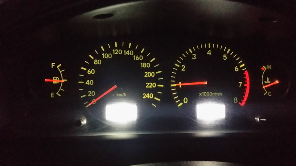 Температура двс .(термостат) — Toyota Avensis I, 2 л, 1998 года ...