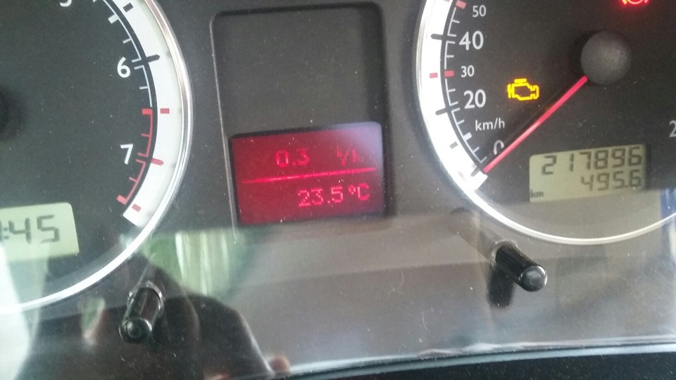 Расход топлива на холостых — Volkswagen Bora, 1,6 л, 2002 года ...