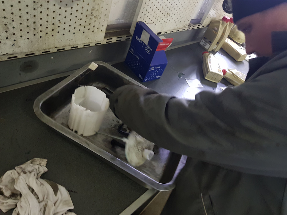 Пошёл в разбор… — KIA Sorento (2G)