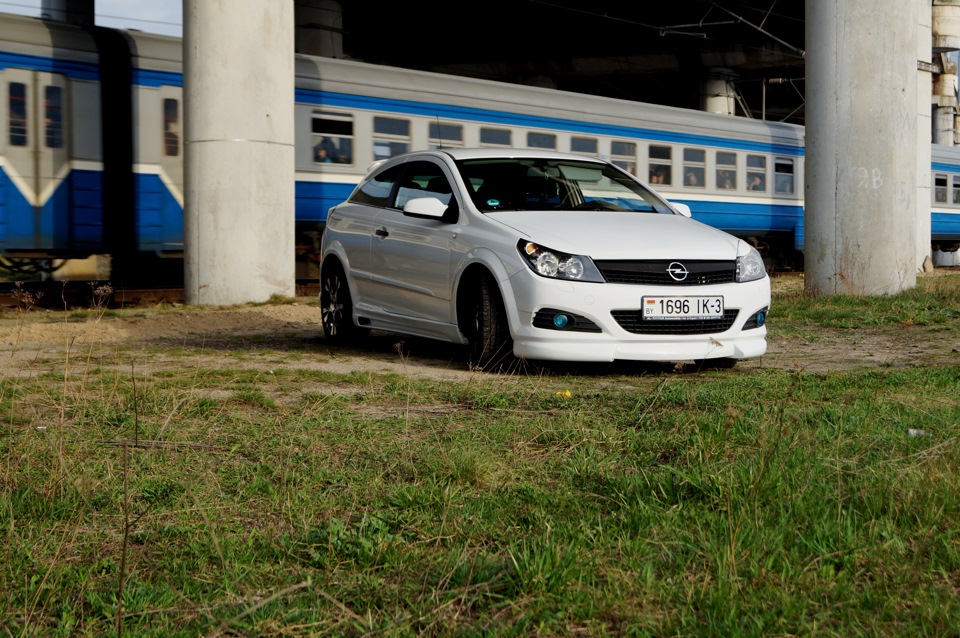 Весенний фотосет) — Opel Astra H GTC, 1,4 л, 2009 года | фотография ...