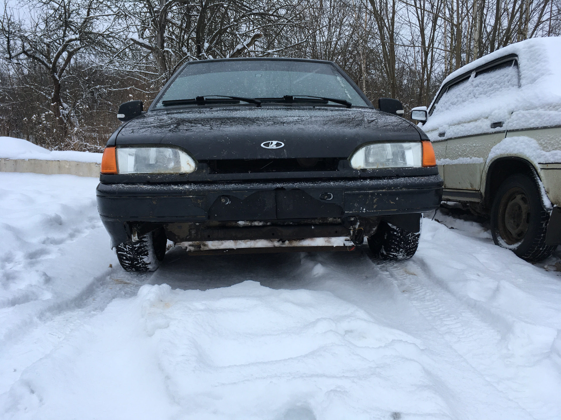 2115 без переднего бампера. Ваз 2113 без бампера. Четырка без бампера. Ваз 2114 без бампера. Ваз 2114 без переднего бампера.