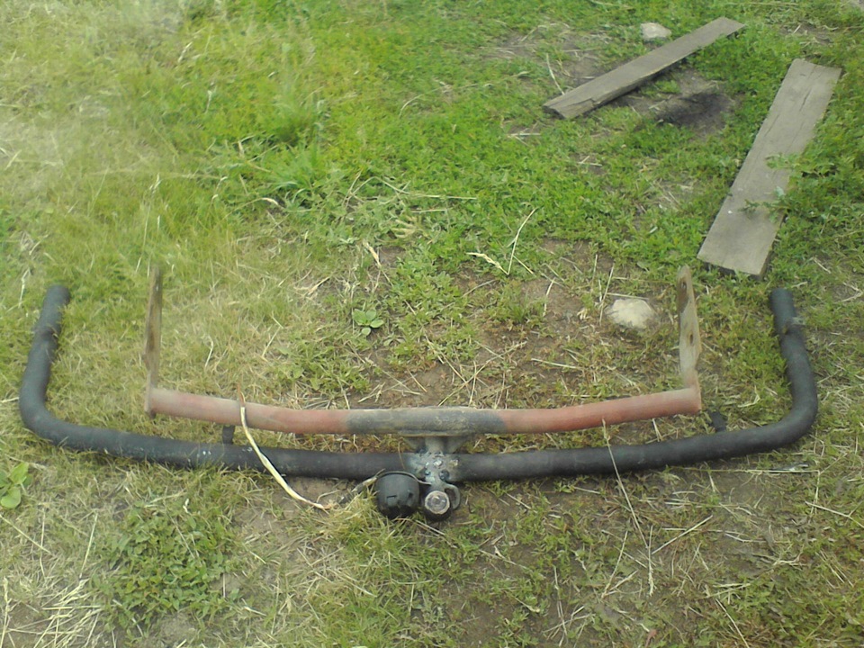 небольшой тюнинг)))или как скрестить фаркоп и нормо трубу под бампером ...