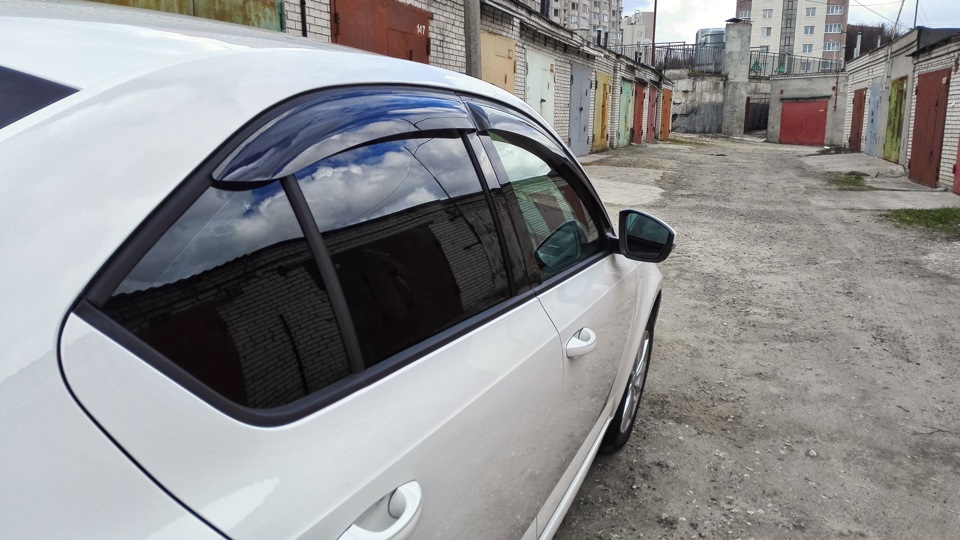 skoda octavia a7 дефлекторы на клипсах skoda octavia a7 дефлекторы на клипсах