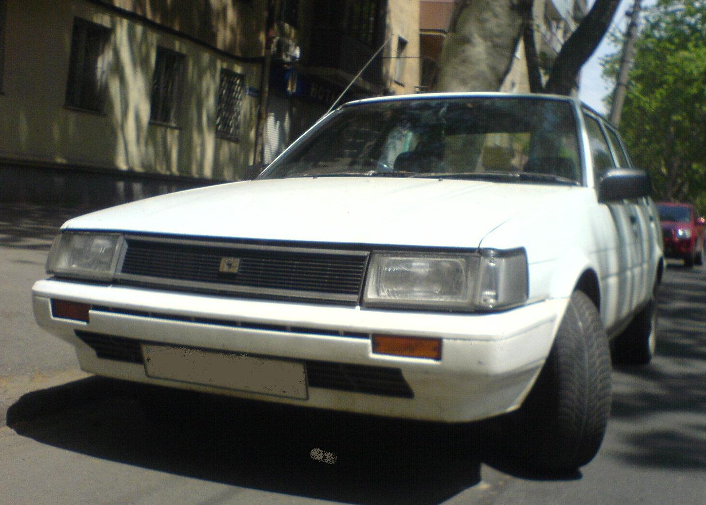      Toyota Corolla 15 1985 