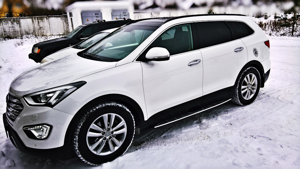Фе минск. Хендай Санта Фе 2013 года. Hyundai Santa Fe 4 r20. Hyundai Santa Fe High-Tech. Диски Santa Fe 4 High Tech.